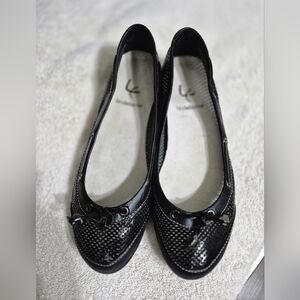 7.5 M Liz Claiborne Ballet Flats